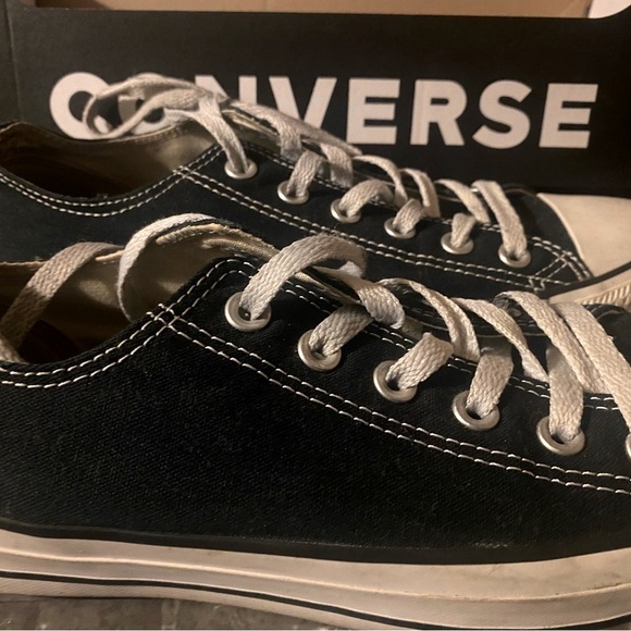 CONVERSE LOW SIZE 9 BLACK AND WHITE - Picture 2 of 4